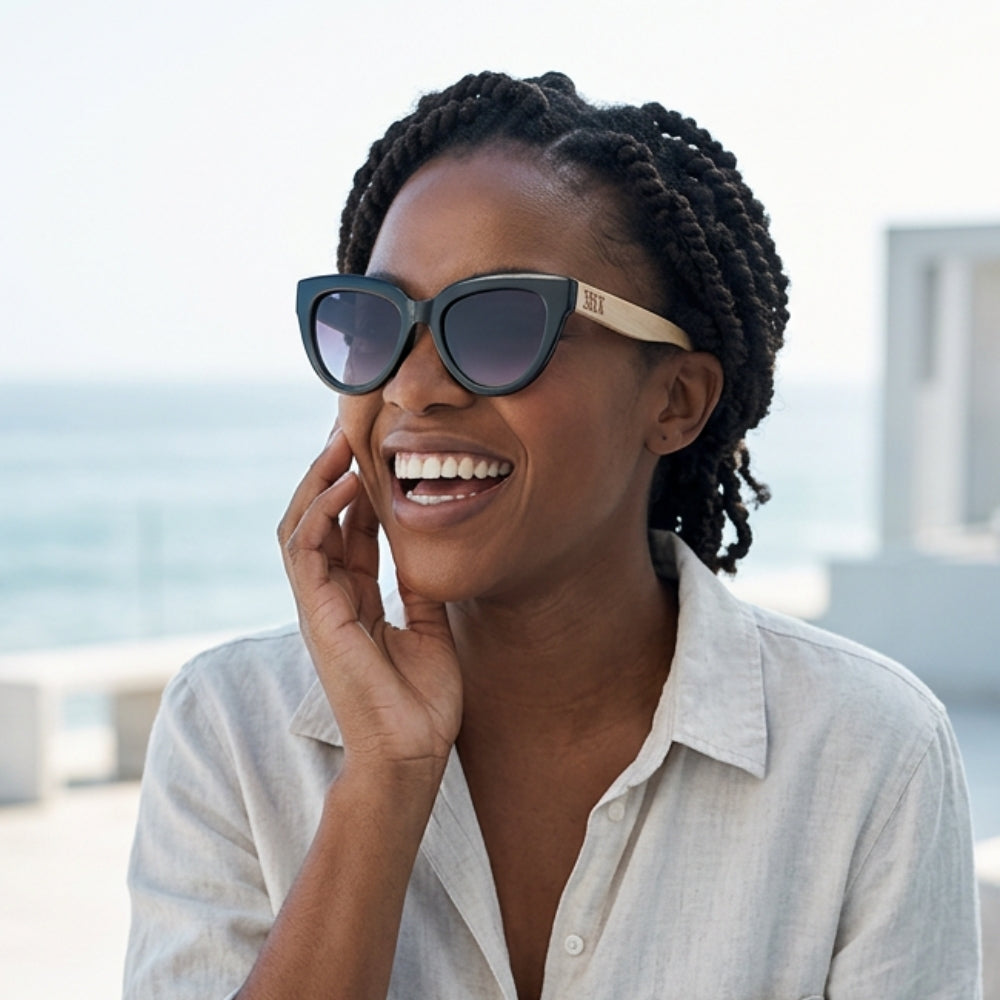 FLUTTER Storm l Sunglasses l Black Lens l White Maple Arms - Soek Fashion Eyewear Europe