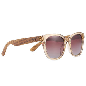 LILA GRACE CHAMPAGNE l Brown Gradient Lens l Walnut Arms - Soek Fashion Eyewear Europe