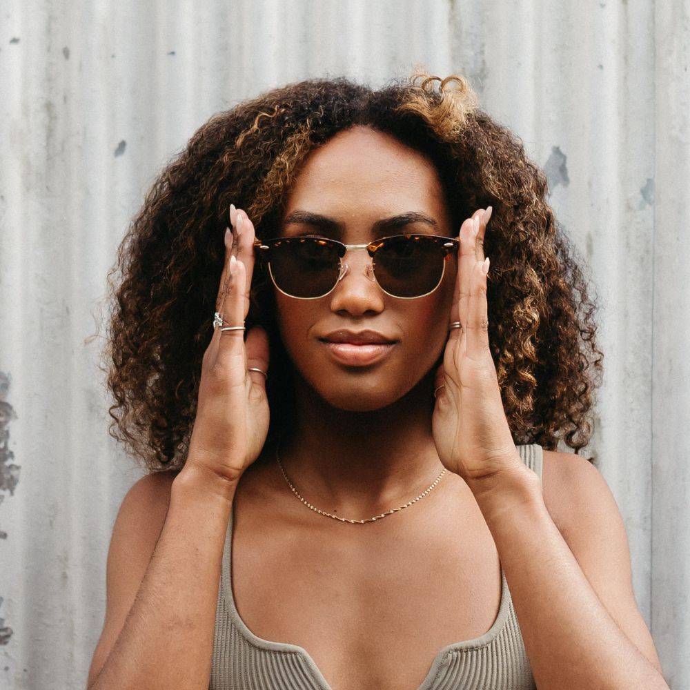 BANJO Brown Polarised Lens l  Walnut Arms - Soek Fashion Eyewear Europe