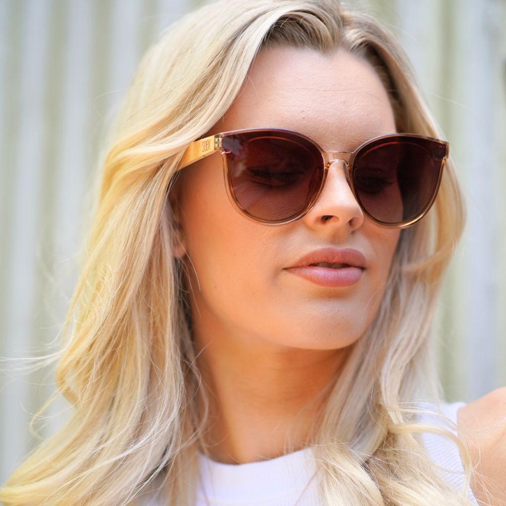 BELLA CHAMPAGNE l Brown Gradient Lens l Maple Arms - Soek Fashion Eyewear Europe