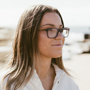 WATSONS BAY l Wooden Magnifying Blue Light Reader - Soek Fashion Eyewear Europe