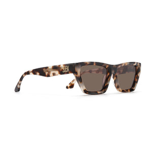 BEYOND SANDSTONE - Plant Based Ivory Tort Frame l Black Polarised Lens - Soek Fashion Eyewear Europe