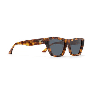 BEYOND SUNKISSED - Bio Acetate Tortoise Frame l Black Polarised Lens - Soek Fashion Eyewear Europe