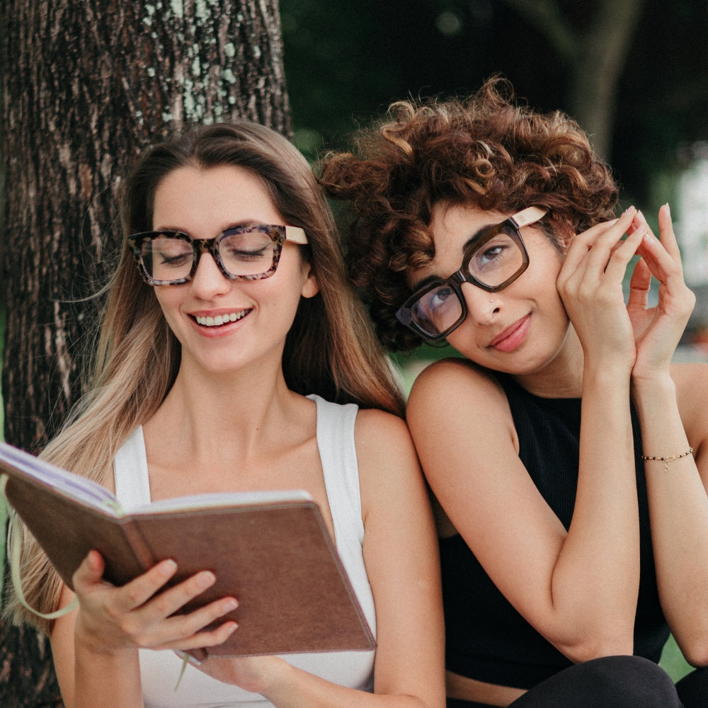 Magnifying Reader l ZAHRA OPAL TORT - Soek Fashion Eyewear Europe