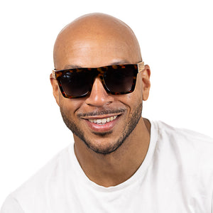 ROCCO TORT l Black Polarised Lens l Walnut Arms - Soek Fashion Eyewear Europe