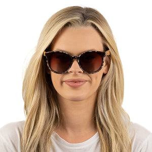BELLA IVORY TORTOISE l Black Graduated Lens l Walnut Arms - Soek Fashion Eyewear Europe