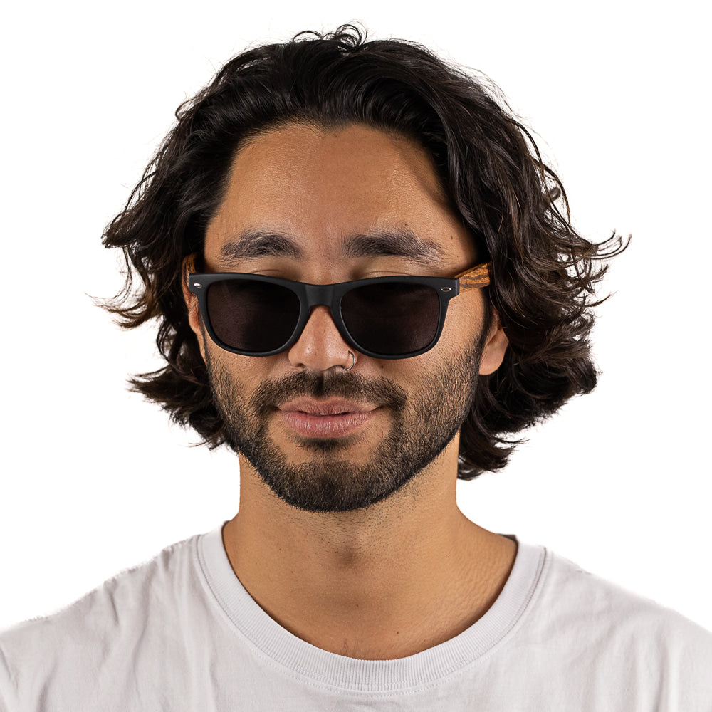 BALMORAL Black Lens l Walnut Arms - Soek Fashion Eyewear Europe