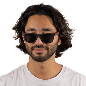 BALMORAL Black Lens l Walnut Arms - Soek Fashion Eyewear Europe