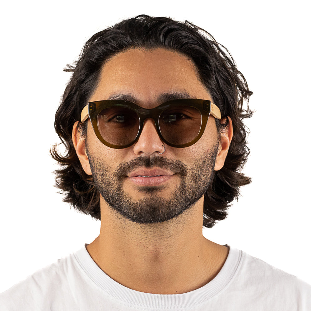 MILLA KHAKI Khaki Gradient Lens l White Maple Arms - Soek Fashion Eyewear Europe