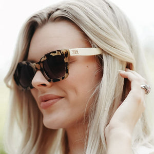 ZAHRA OPAL TORT l Brown Graduated l White Maple Arms - Soek Fashion Eyewear Europe