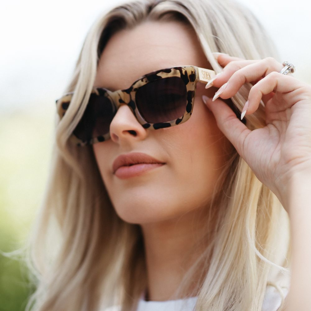 ZAHRA OPAL TORT l Brown Graduated l White Maple Arms - Soek Fashion Eyewear Europe